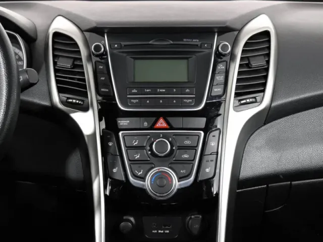 Hyundai i30, II — фото 14