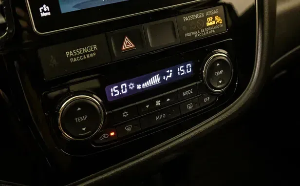 Mitsubishi Outlander, III Рестайлинг 2 — фото 7