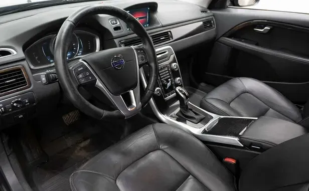 Volvo XC70, II Рестайлинг — фото 7
