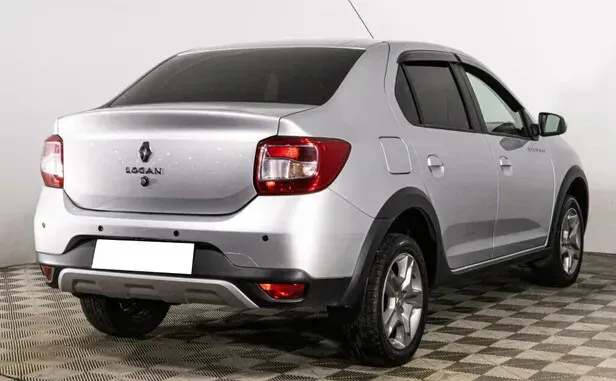 Renault Logan, II Рестайлинг — фото 2
