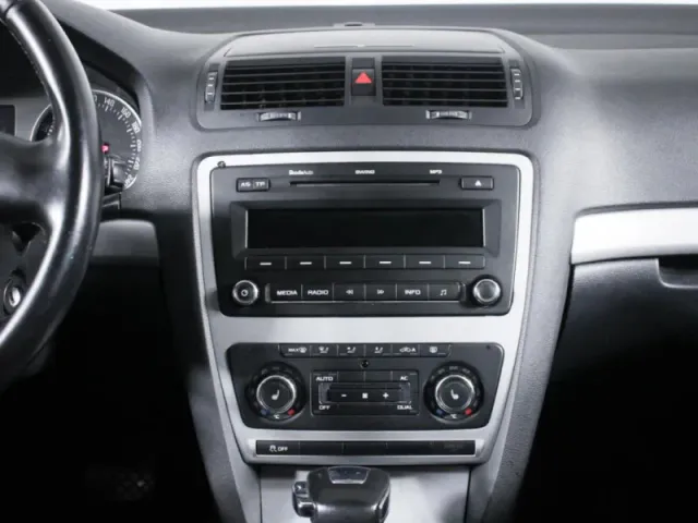 Skoda Octavia, II (A5) Рестайлинг — фото 14