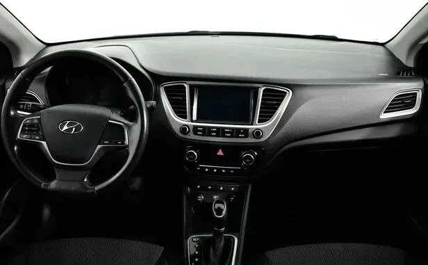Hyundai Solaris, II — фото 24