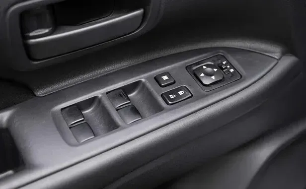 Mitsubishi Outlander, III — фото 12