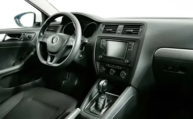 Volkswagen Jetta, VI Рестайлинг — фото 5