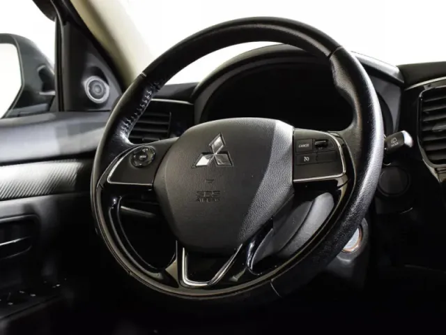 Mitsubishi Outlander, III Рестайлинг 2 — фото 19