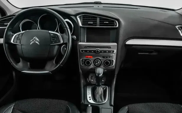 Citroen C4, II Рестайлинг — фото 8
