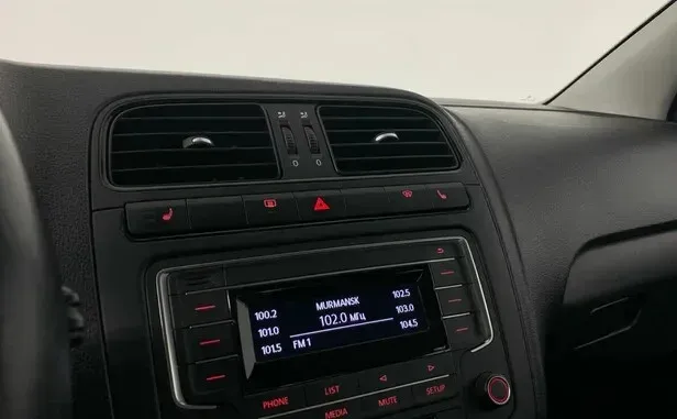 Volkswagen Polo, V Рестайлинг — фото 11