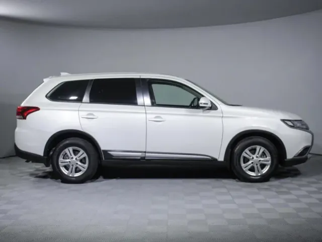 Mitsubishi Outlander, III Рестайлинг 2 — фото 4