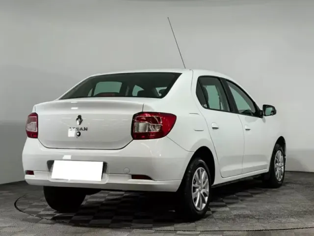 Renault Logan, II Рестайлинг — фото 5