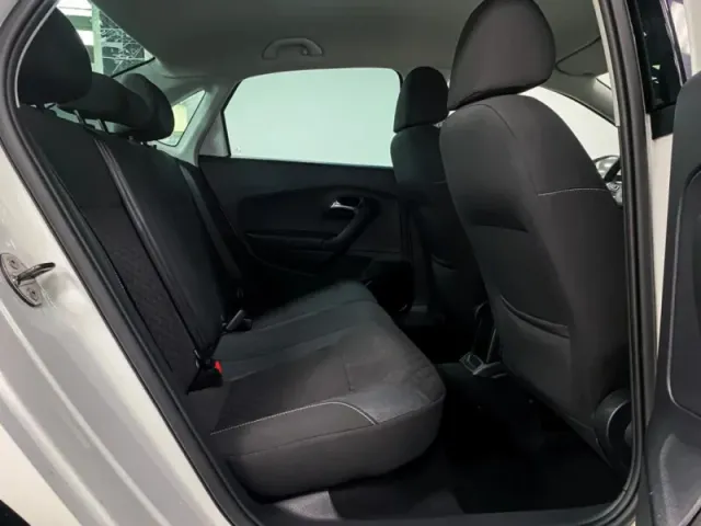 Volkswagen Polo, V Рестайлинг — фото 16