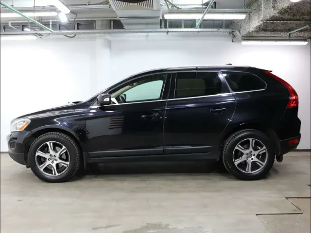 Volvo XC60, I — фото 11