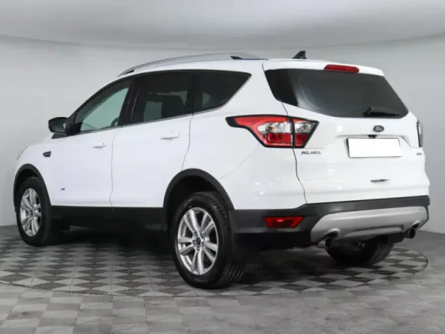 Ford Kuga, II Рестайлинг — фото 7