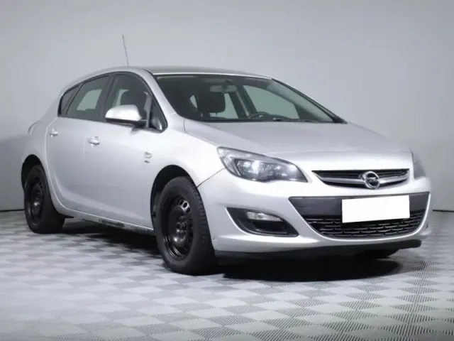 Opel Astra, J Рестайлинг — фото 3