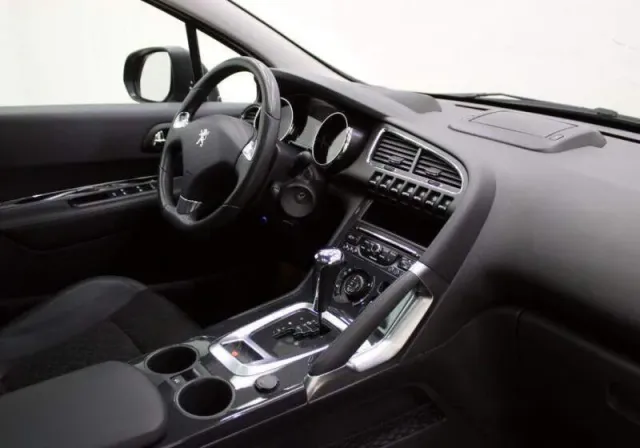 Peugeot 3008, I Рестайлинг — фото 7