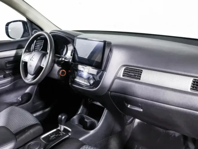 Mitsubishi Outlander, III Рестайлинг 2 — фото 10
