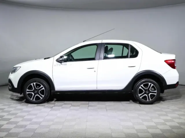 Renault Logan, II Рестайлинг — фото 8