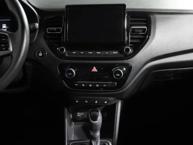 Hyundai Solaris, II Рестайлинг — фото 15