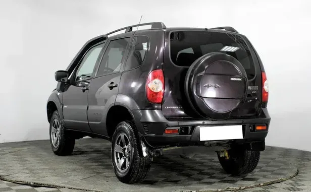 Chevrolet Niva, I Рестайлинг — фото 4