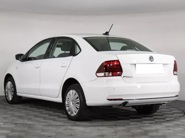 Volkswagen Polo, V Рестайлинг — фото 7