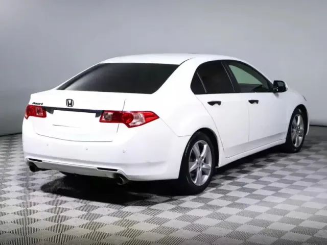Honda Accord, VIII Рестайлинг — фото 4