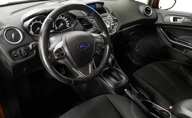 Ford Fiesta, Mk6 Рестайлинг — фото 6