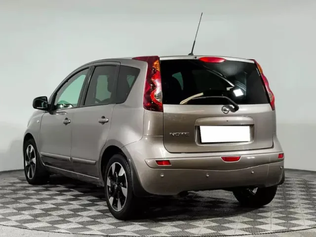 Nissan Note — фото 7