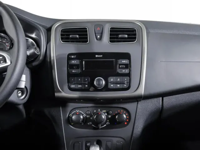 Renault Sandero, II Рестайлинг — фото 18