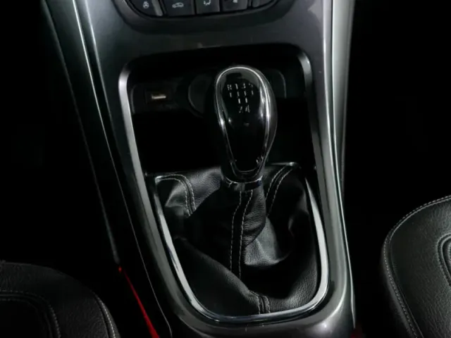 Opel Astra, J Рестайлинг — фото 18