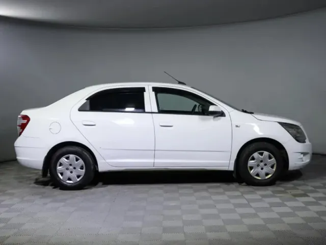 Chevrolet Cobalt, II Рестайлинг — фото 4