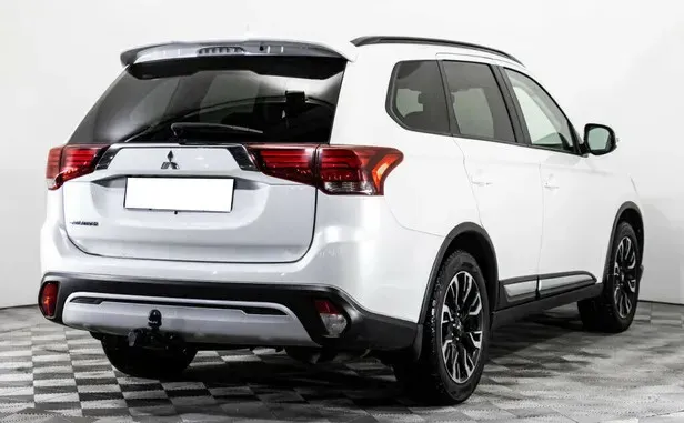 Mitsubishi Outlander, III Рестайлинг 3 — фото 2
