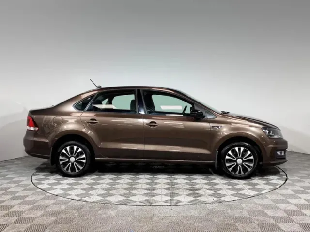 Volkswagen Polo, V Рестайлинг — фото 4