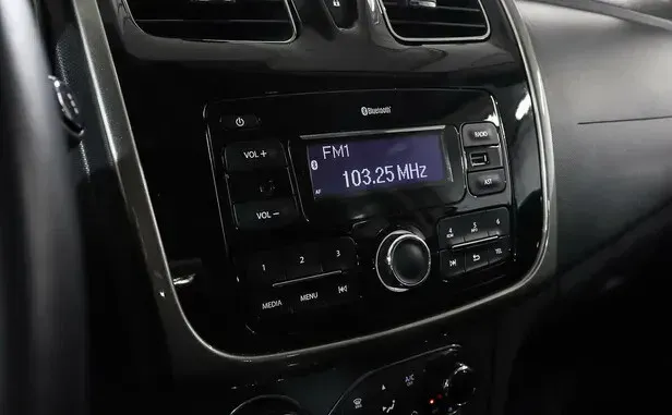 Renault Sandero, II Рестайлинг — фото 10