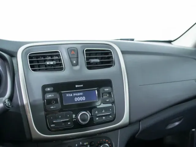 Renault Sandero, II Рестайлинг — фото 15