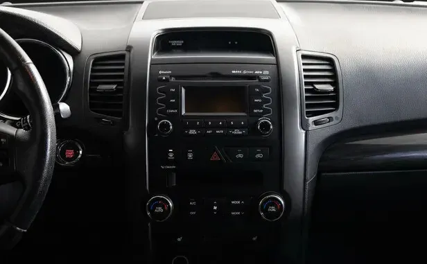 Kia Sorento, II — фото 8