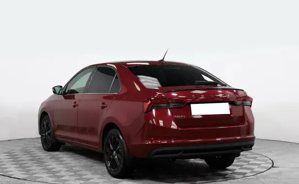 Skoda Rapid, II — фото 12