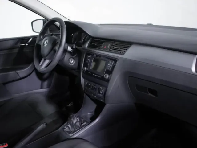 Skoda Rapid, I — фото 10
