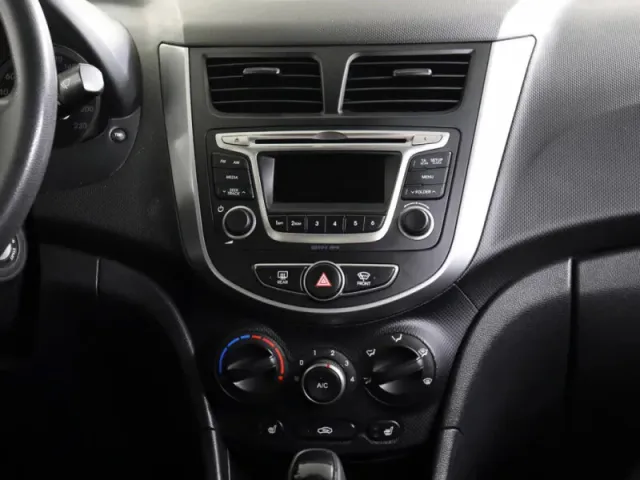 Hyundai Solaris, I Рестайлинг — фото 15
