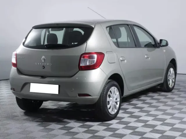 Renault Sandero, II Рестайлинг — фото 5