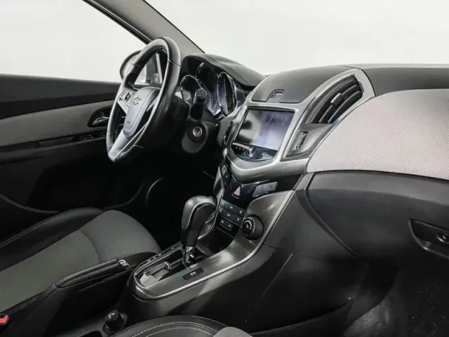 Chevrolet Cruze, I Рестайлинг — фото 9