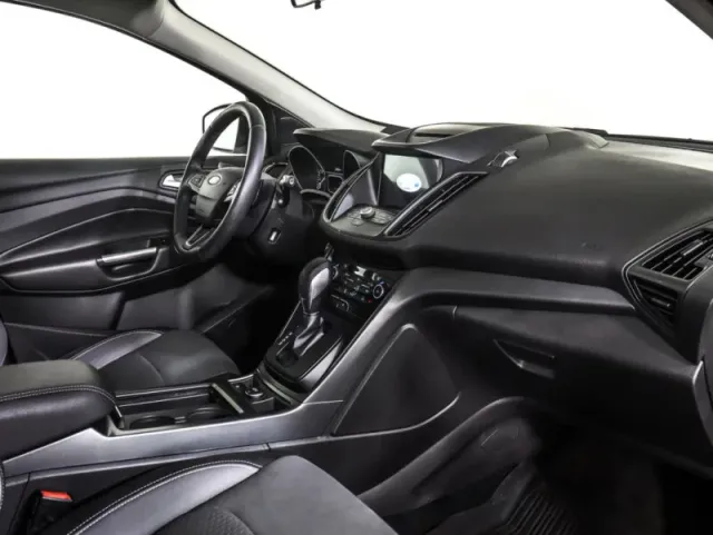 Ford Kuga, II Рестайлинг — фото 11