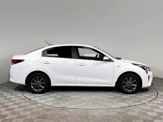 Kia Rio, IV Рестайлинг — фото 4