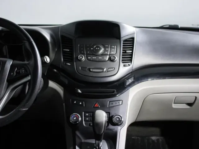 Chevrolet Orlando — фото 11