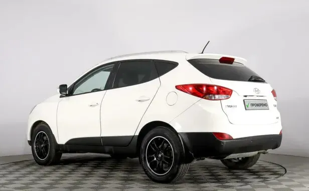 Hyundai ix35, I Рестайлинг — фото 4
