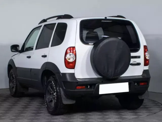 Chevrolet Niva — фото 7