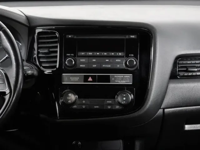 Mitsubishi Outlander, III Рестайлинг 3 — фото 12