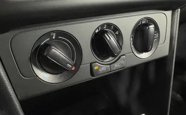 Volkswagen Polo, V Рестайлинг — фото 10