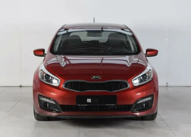 Kia Ceed, II Рестайлинг — фото 1