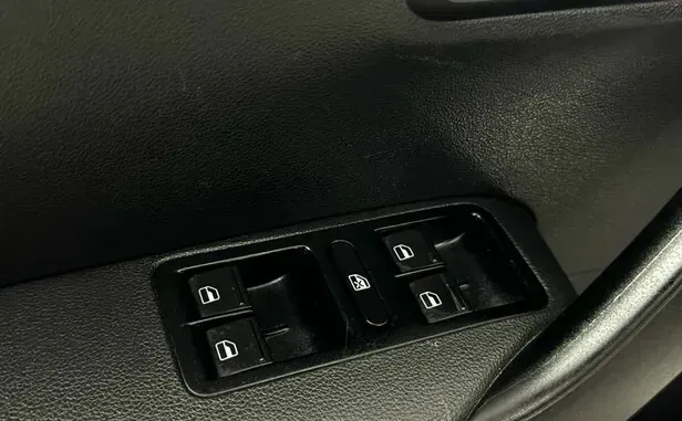 Volkswagen Polo, V Рестайлинг — фото 12