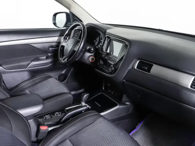 Mitsubishi Outlander, III Рестайлинг 2 — фото 9