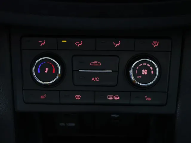 FAW Besturn X40, I — фото 14